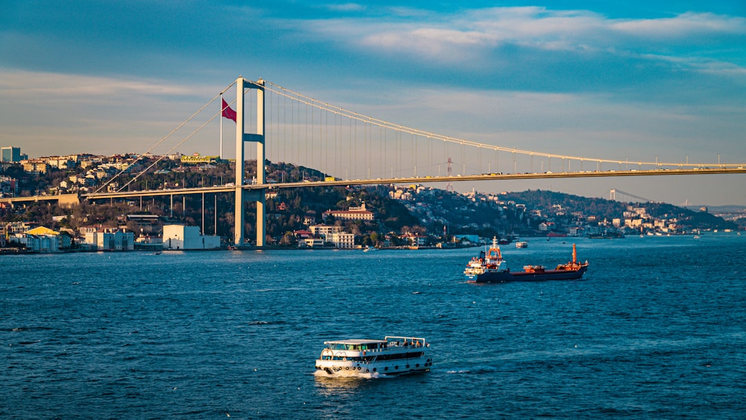 Marmara Denizi ve İstanbul kıyıları, çevre temizliği yatırımı temsili görseli